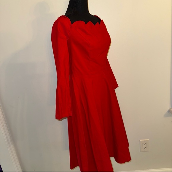 Chic Red Dress with Black Neckline - Picture 2 of 9